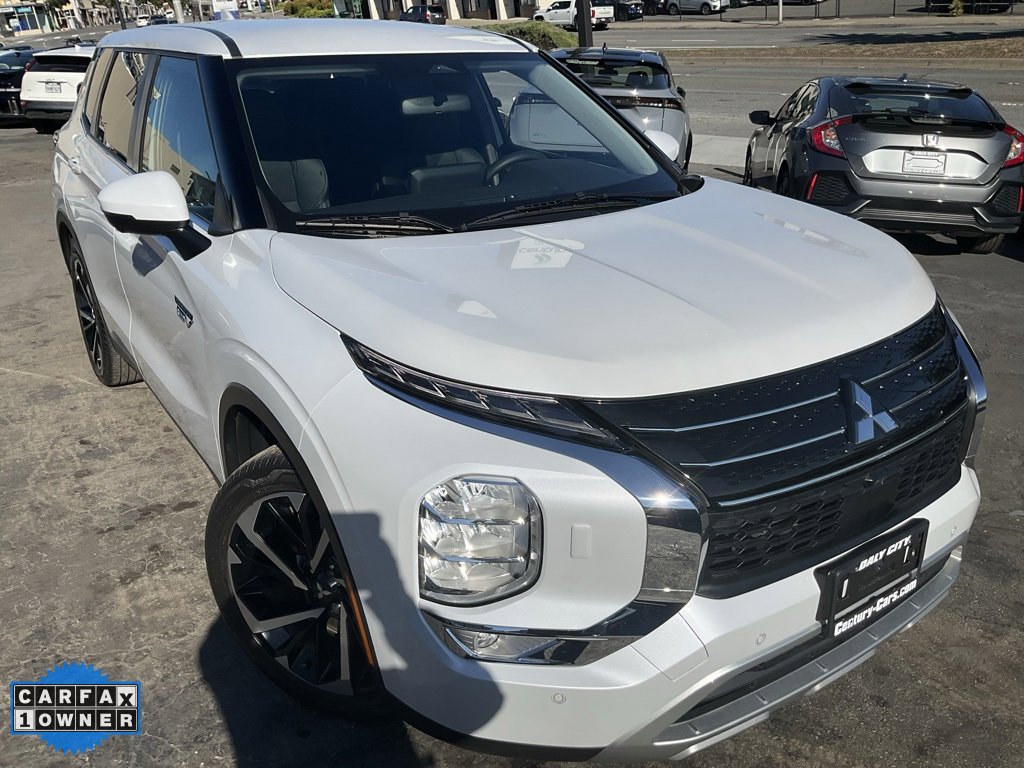 Used 2023 Mitsubishi Outlander SE