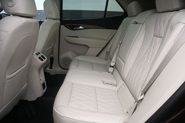 Used 2022 Buick Envision Avenir w/ Safety Package FWD image 11