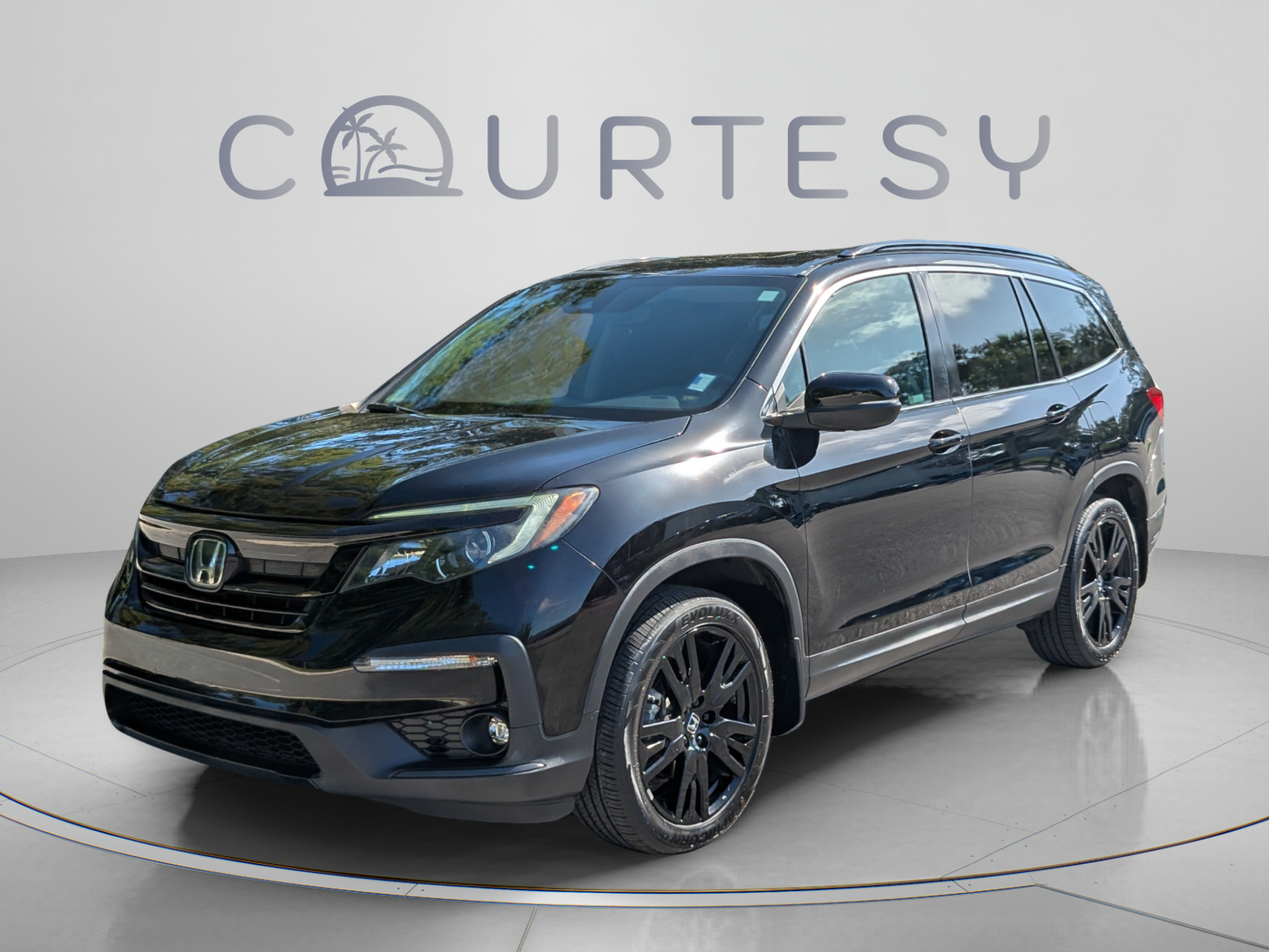 Used 2021 Honda Pilot Special Edition image 2