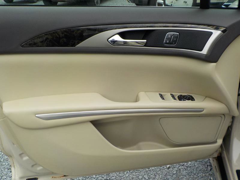 Used 2015 Lincoln MKZ Hybrid w/ Equipment Group 202A Reserve image 9