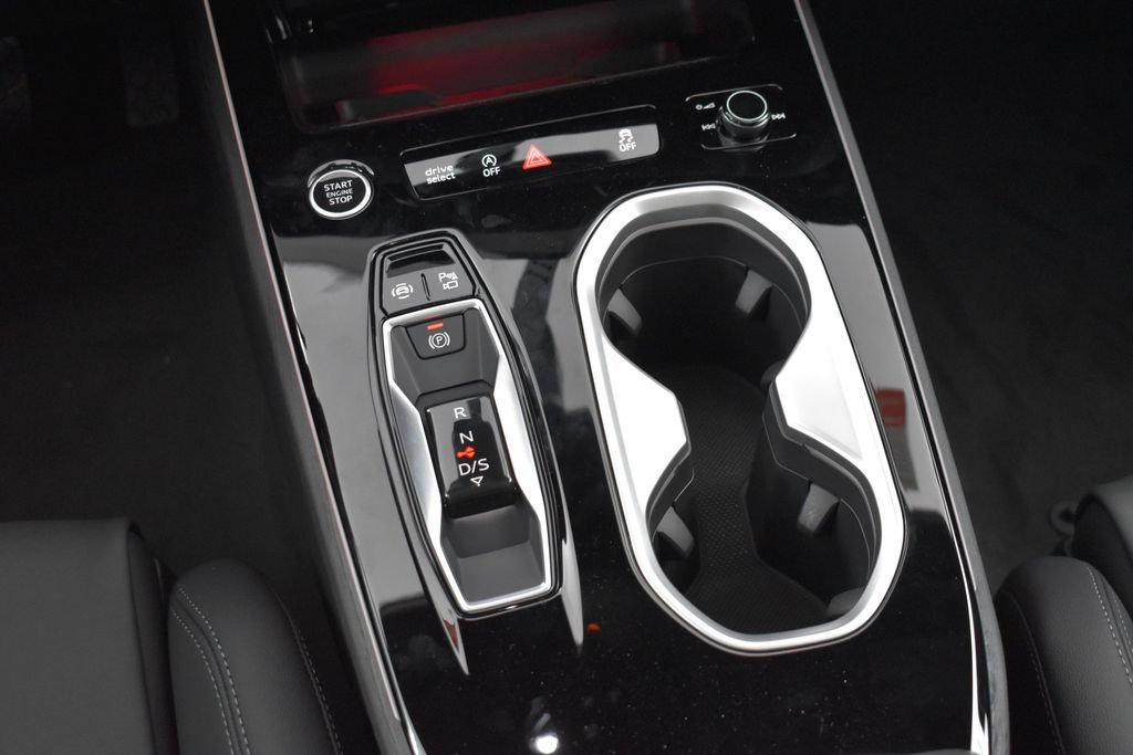 New 2026 Audi A6 Premium Plus AWD/4WD image 15