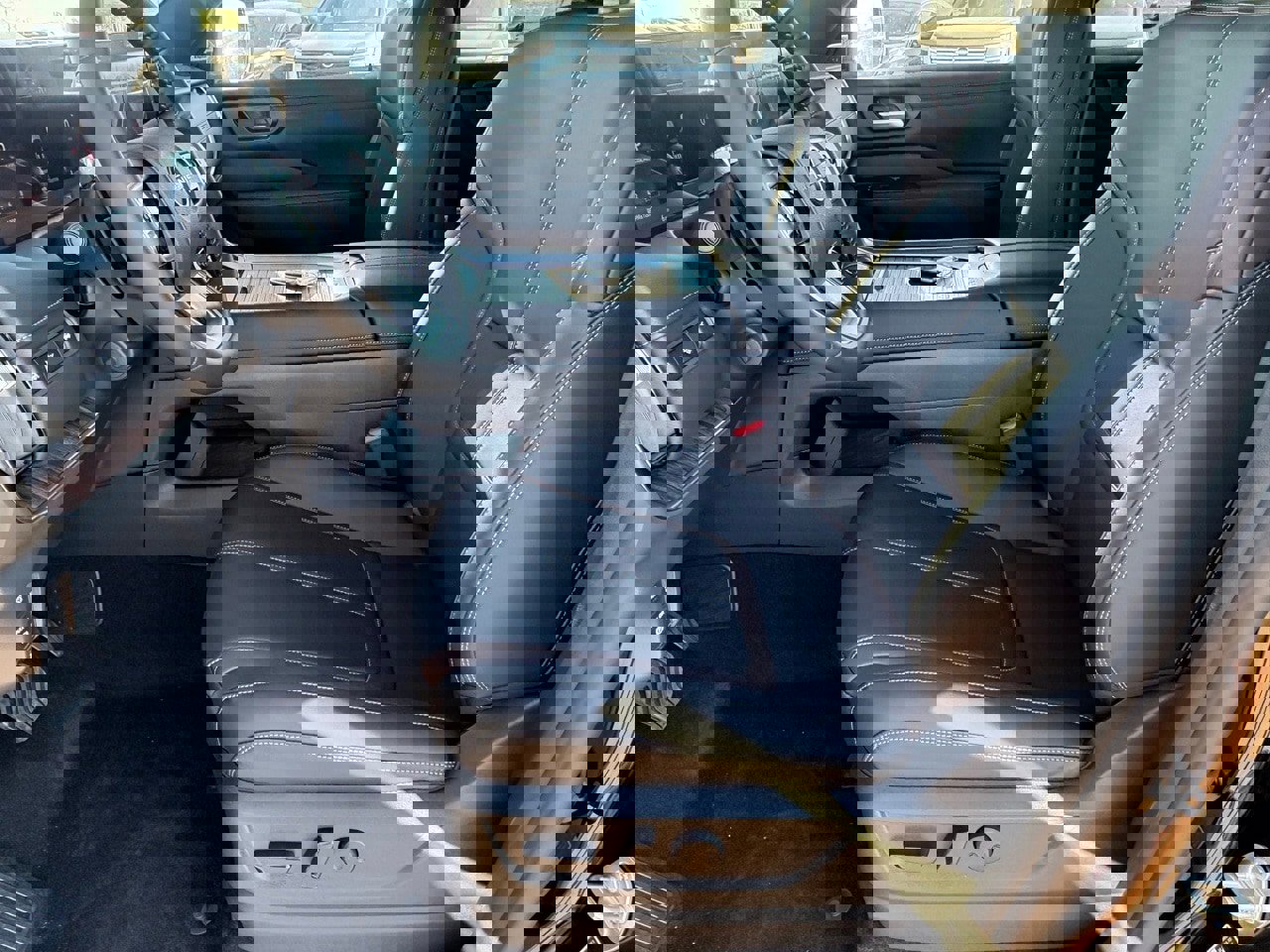 New 2026 Nissan Armada SL image 16