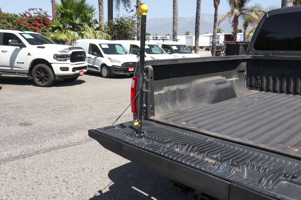 Used 2015 Ford F250 Lariat w/ Lariat Ultimate Package AWD/4WD image 9