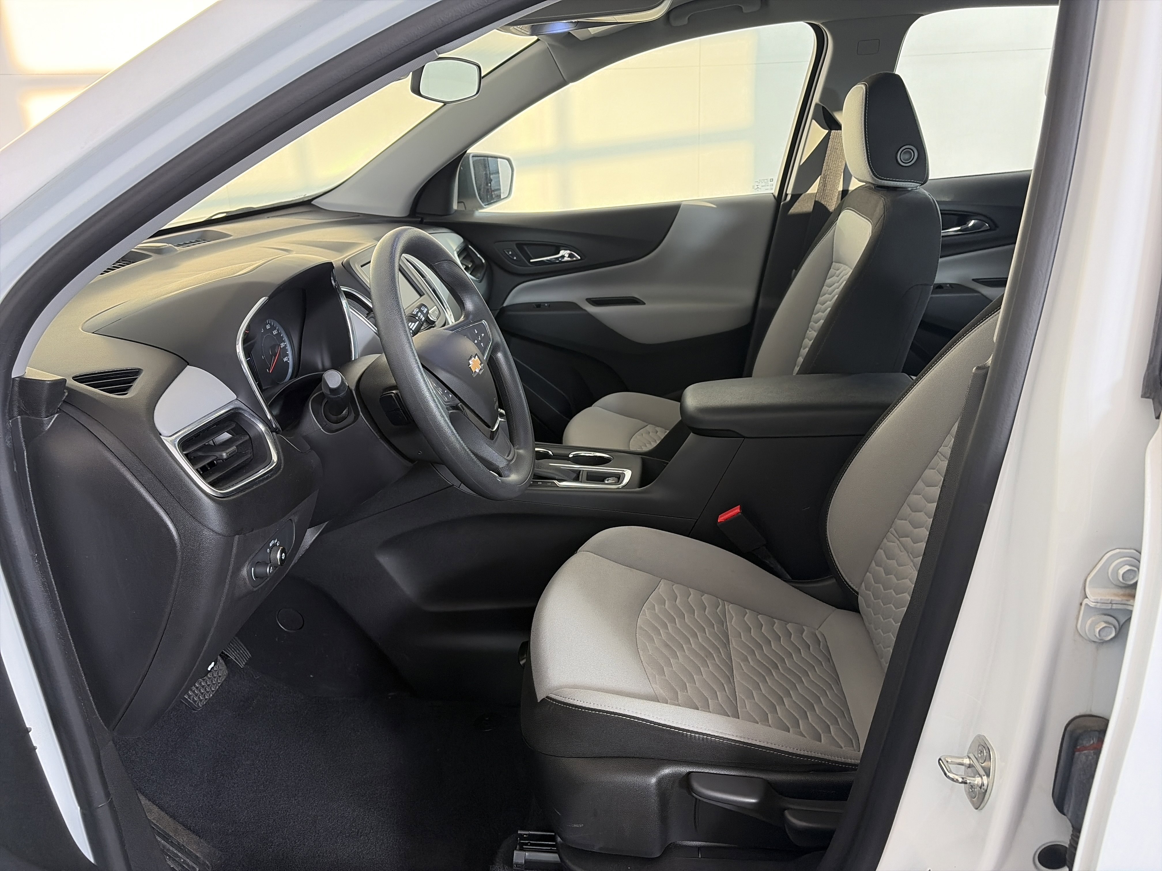 Certified 2021 Chevrolet Equinox LS image 6