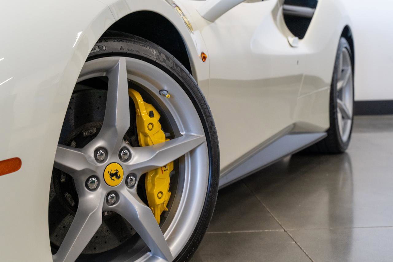 Used 2018 Ferrari 488 Spider RWD image 22