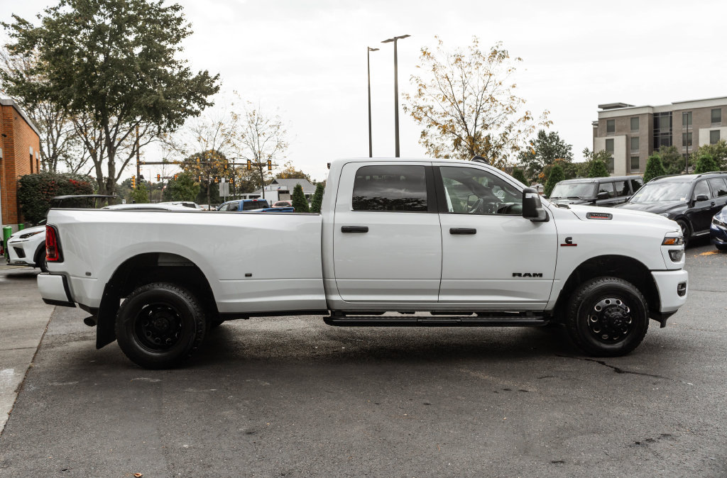 Used 2026 RAM 3500 Lone Star AWD/4WD image 3