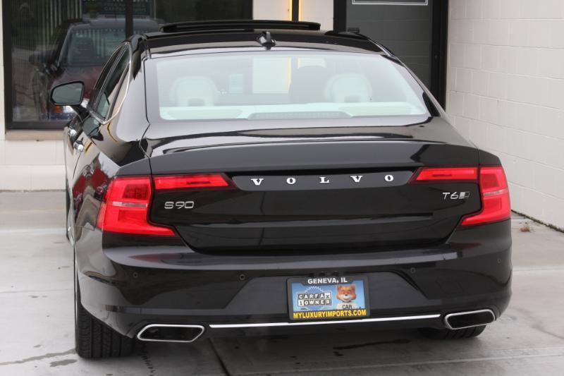 Used 2017 Volvo S90 T6 Inscription w/ Vision Package image 9