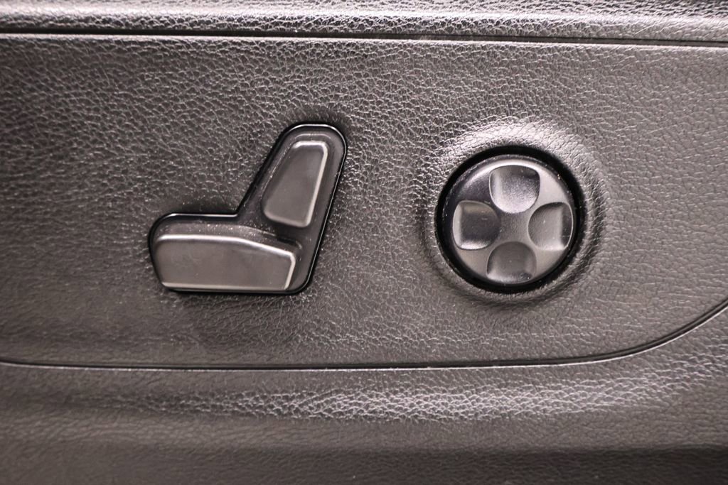 Used 2021 RAM 1500 Big Horn AWD/4WD image 14