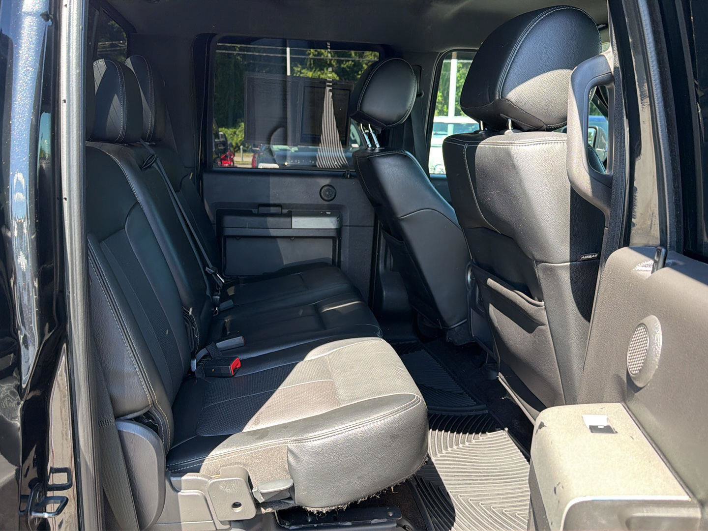 Used 2015 Ford F250 Lariat w/ Lariat Interior Package AWD/4WD image 12