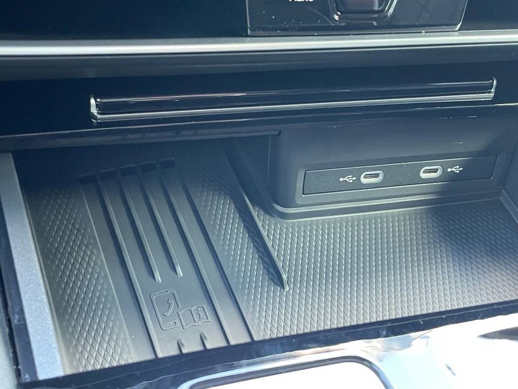 New 2026 Volkswagen Atlas SEL Premium R-Line image 17