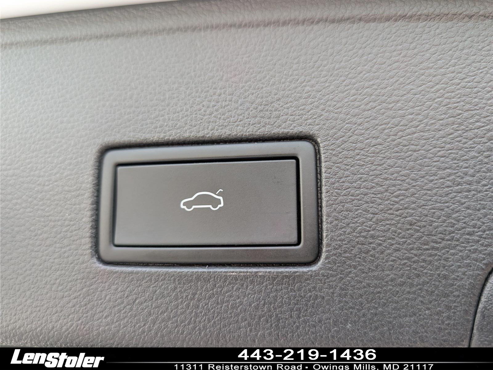 Used 2021 Volkswagen Atlas Cross Sport SEL Premium AWD/4WD image 14