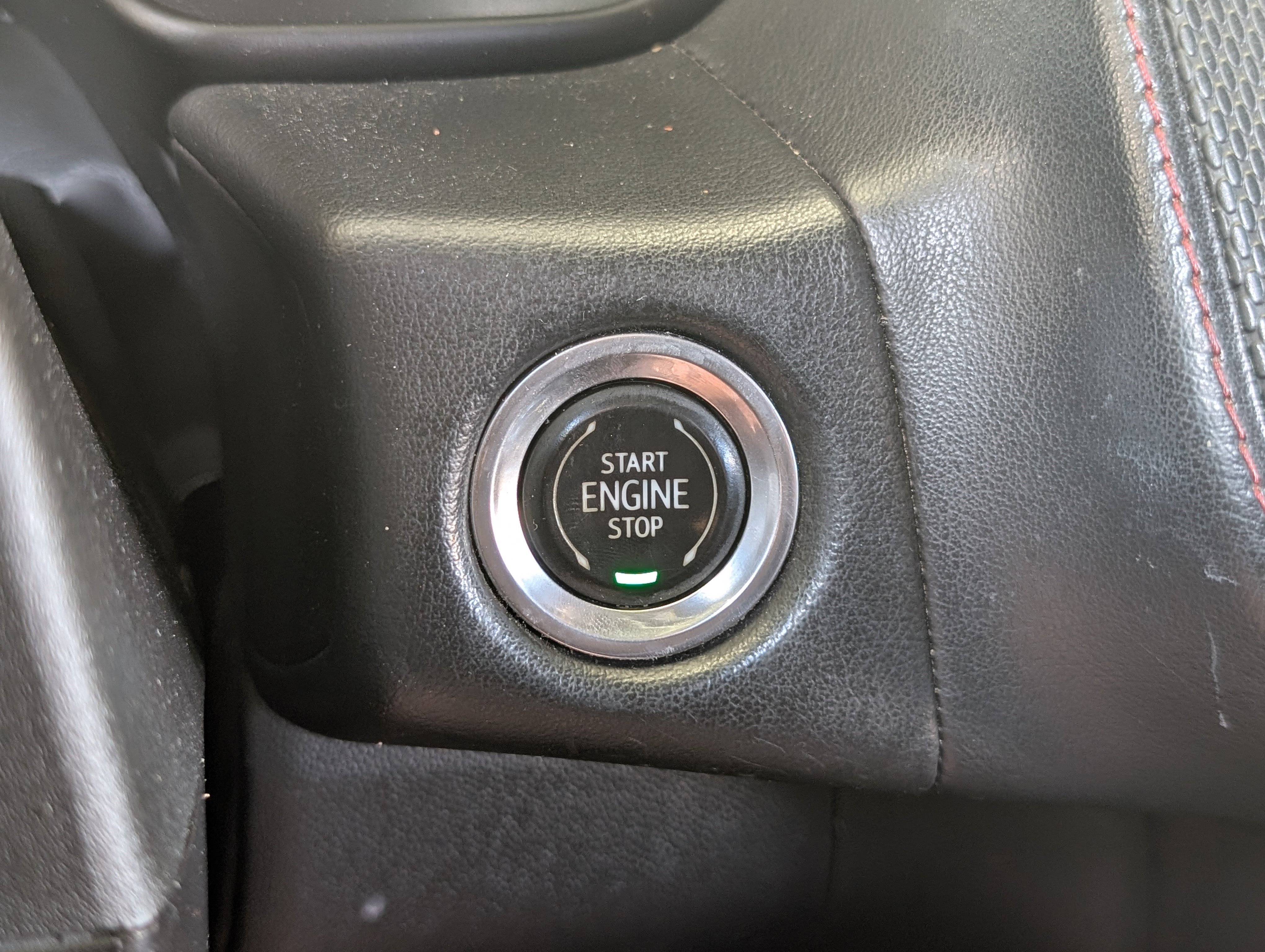 Used 2021 Chevrolet Suburban RST w/ Luxury Package RWD image 34