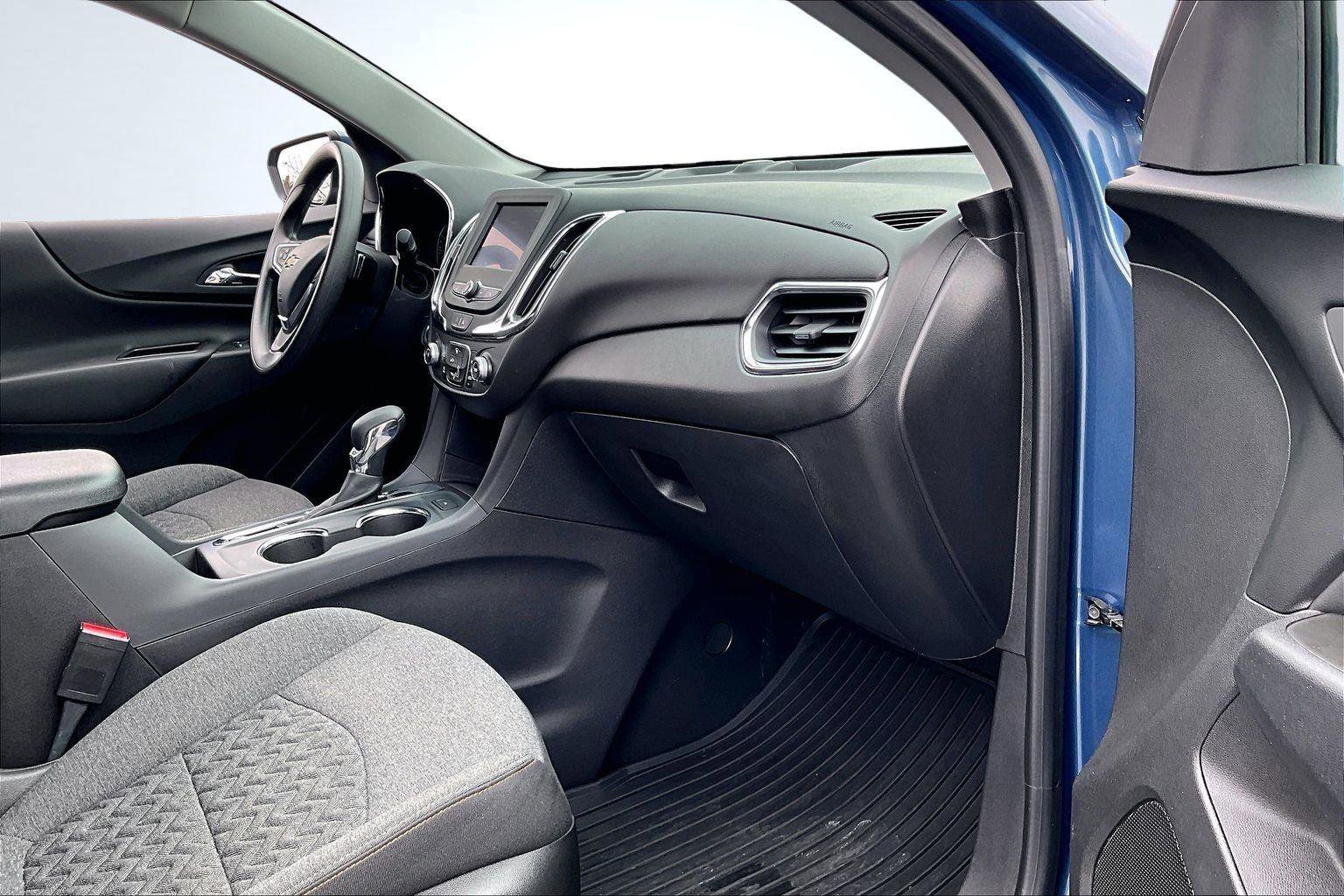 Used 2024 Chevrolet Equinox LT image 17