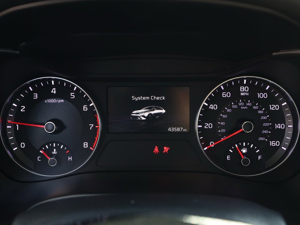 Used 2024 Kia Forte LXS image 27