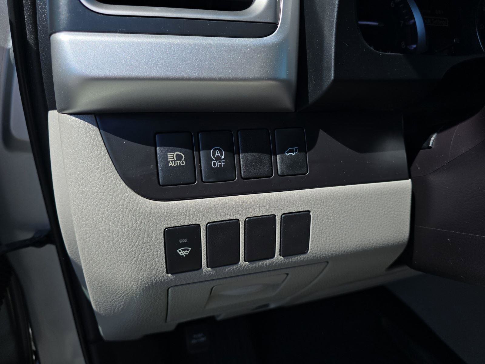 Used 2019 Toyota Highlander XLE image 22