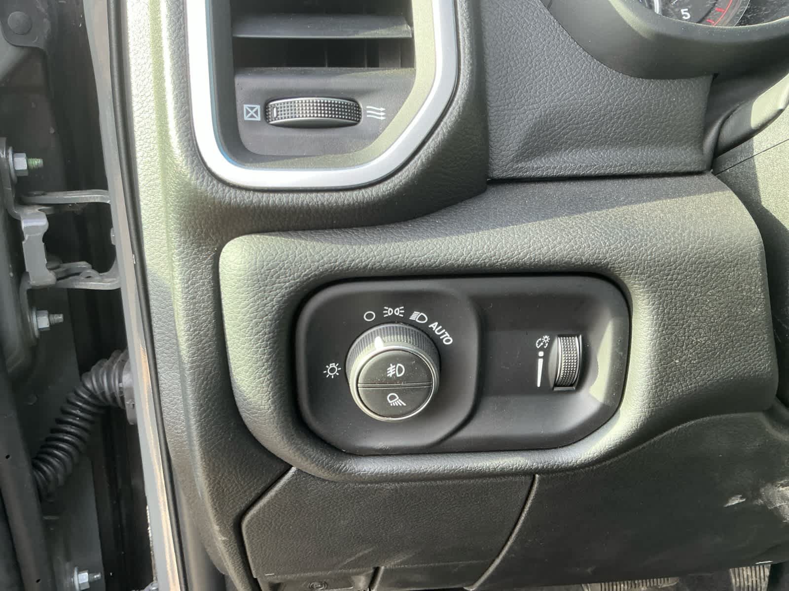 New 2026 RAM 2500 Big Horn AWD/4WD image 23