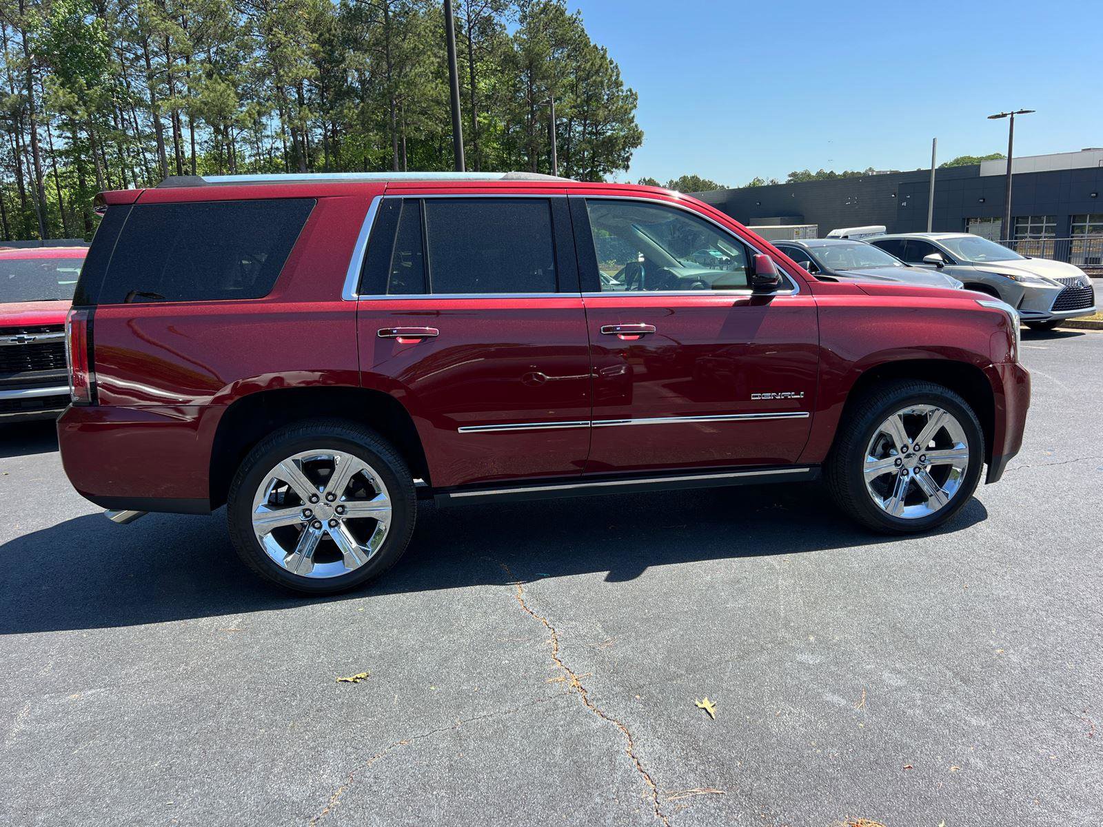 Used 2019 GMC Yukon Denali w/ Denali Ultimate Package RWD image 5