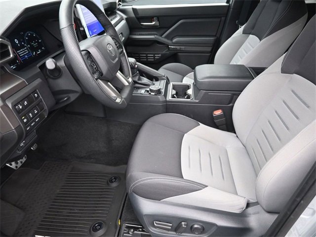 Used 2025 Toyota Tacoma TRD Sport image 16