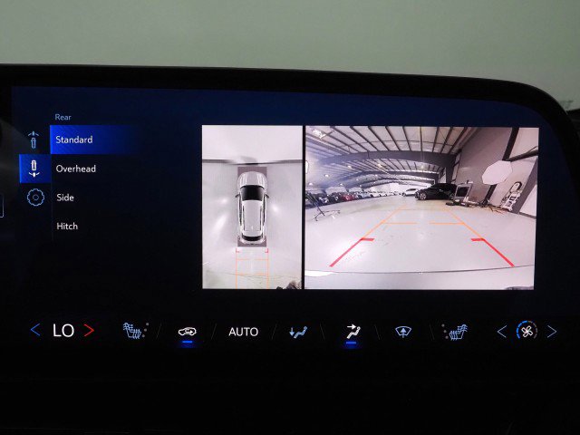 Used 2024 Chevrolet Equinox EV RS image 27