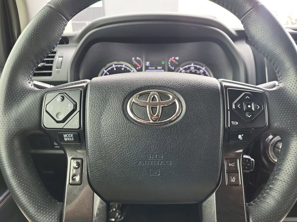 Used 2023 Toyota 4Runner TRD Off-Road AWD/4WD image 21