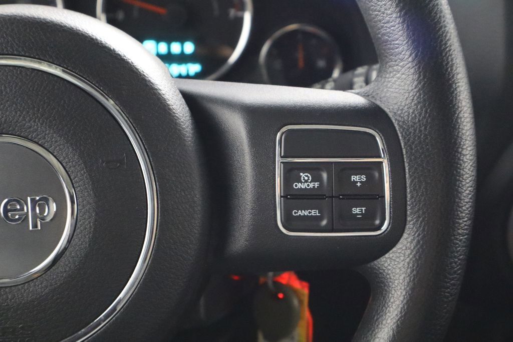 Used 2015 Jeep Wrangler Sport image 19