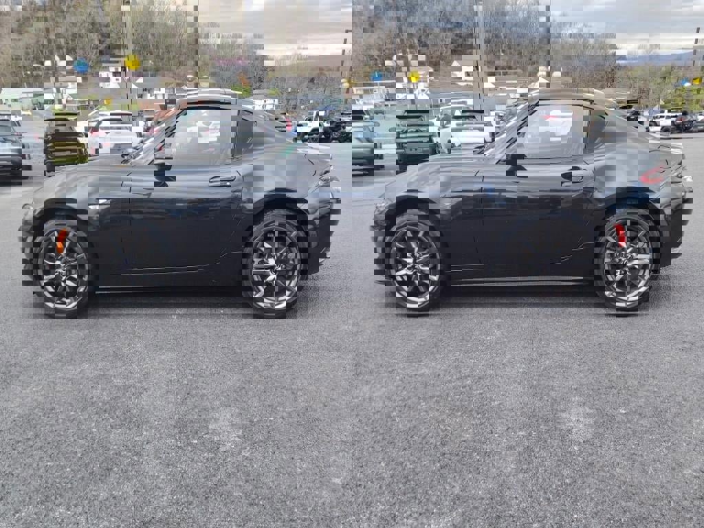Used 2018 MAZDA MX-5 Miata RF Grand Touring image 2