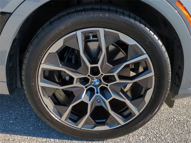 Used 2026 BMW X7 M60i image 11