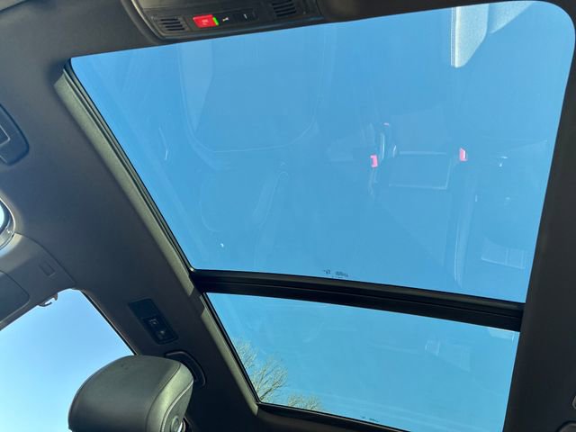 Used 2024 Volkswagen Tiguan SE R-Line FWD image 20