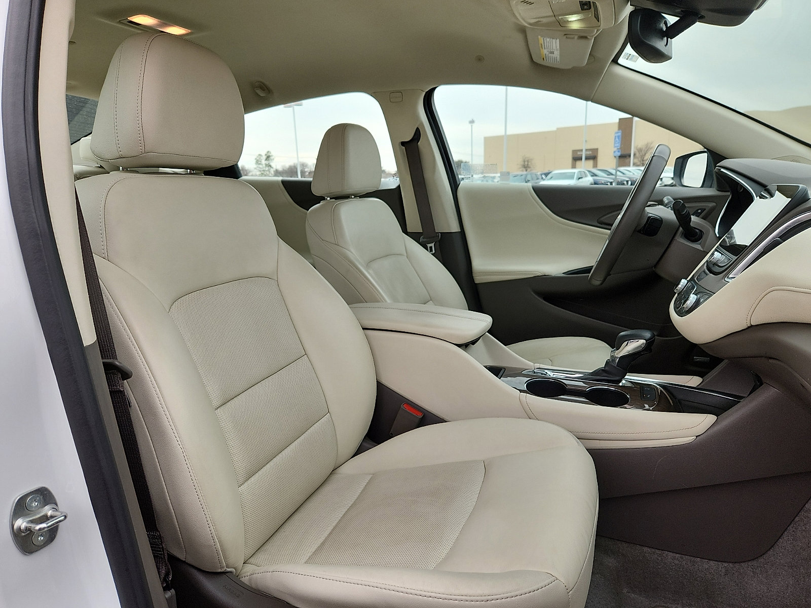 Used 2024 Chevrolet Malibu LT image 15