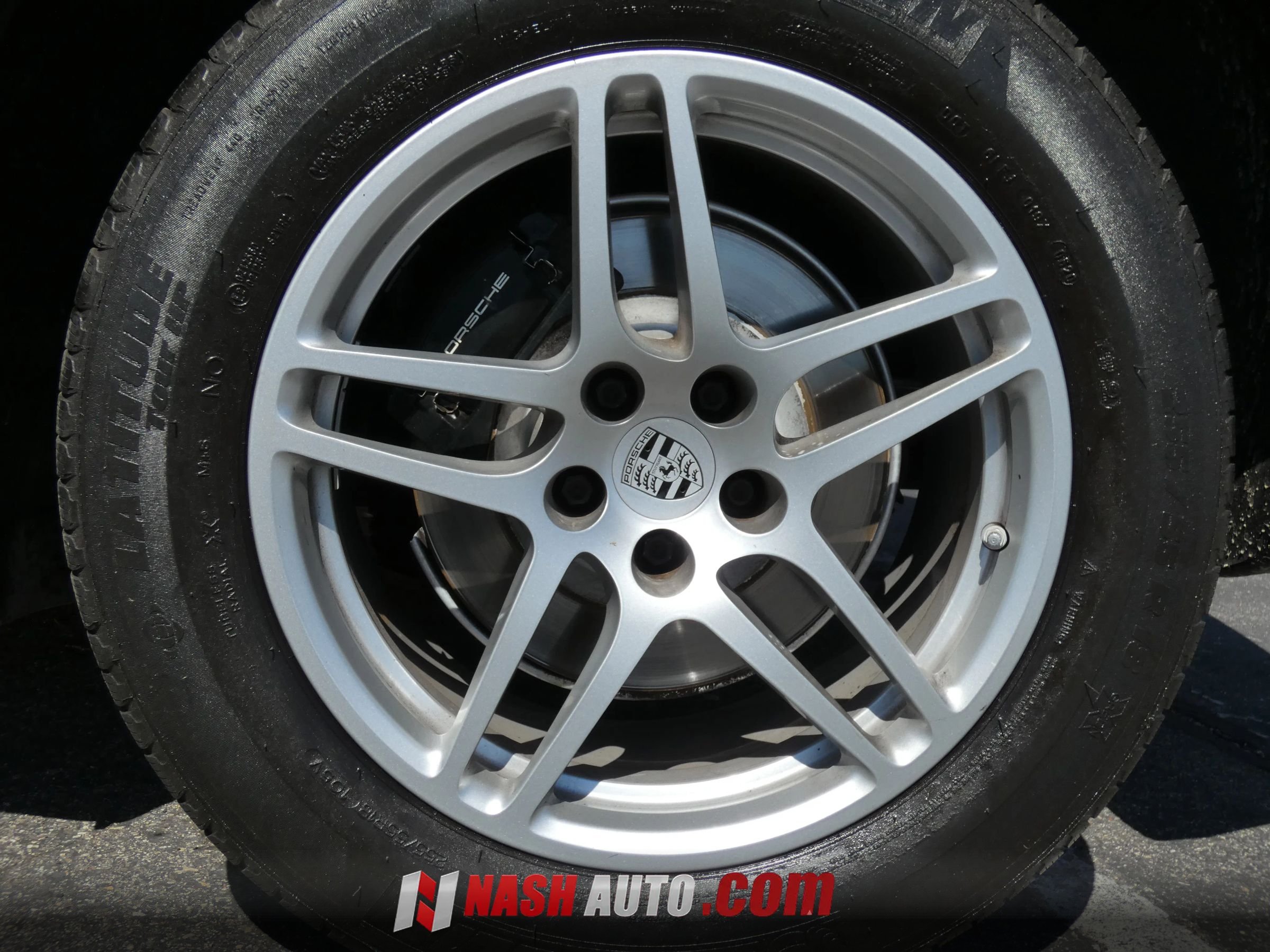 Used 2020 Porsche Macan AWD/4WD image 19