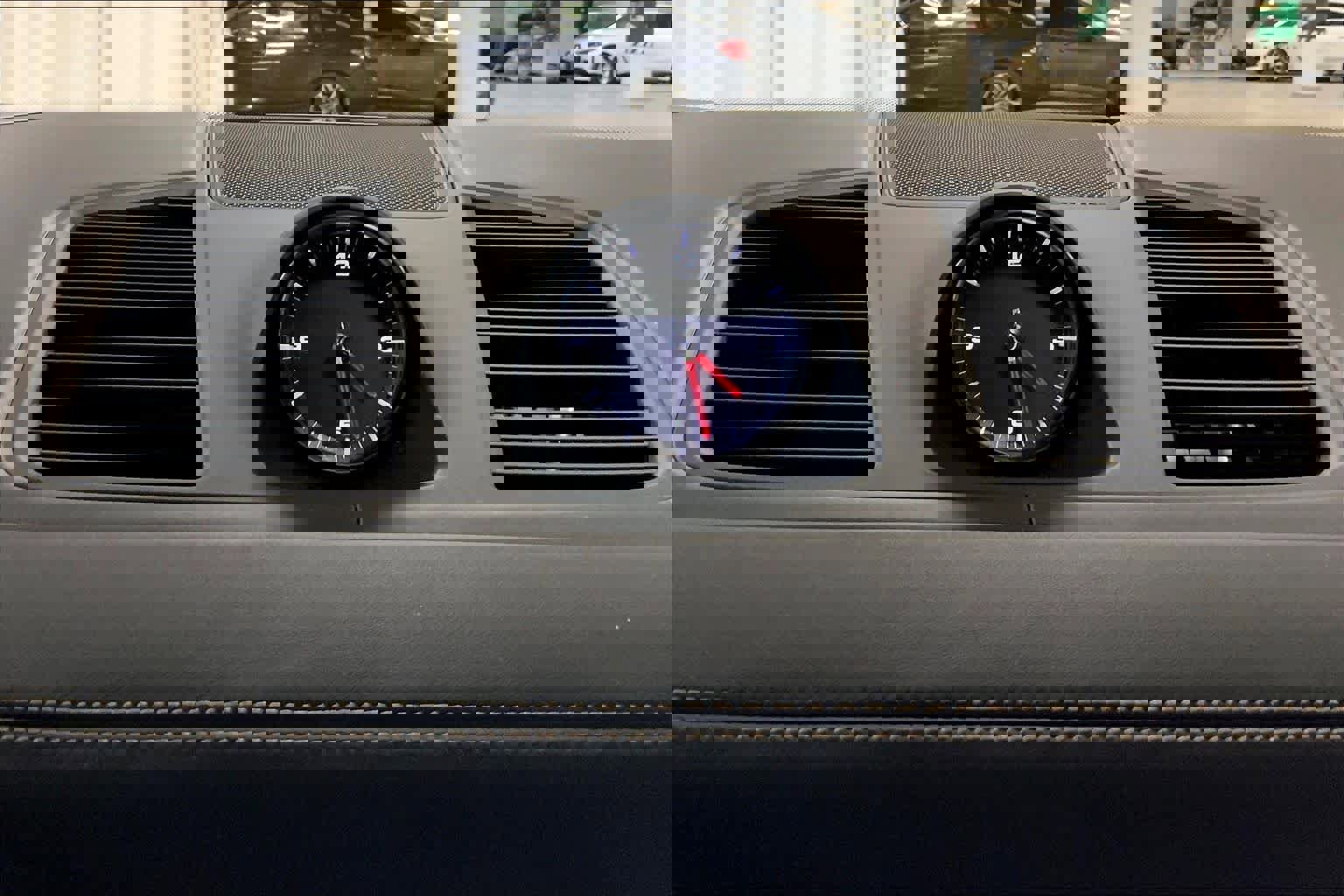 Used 2020 Porsche Cayenne Turbo image 35