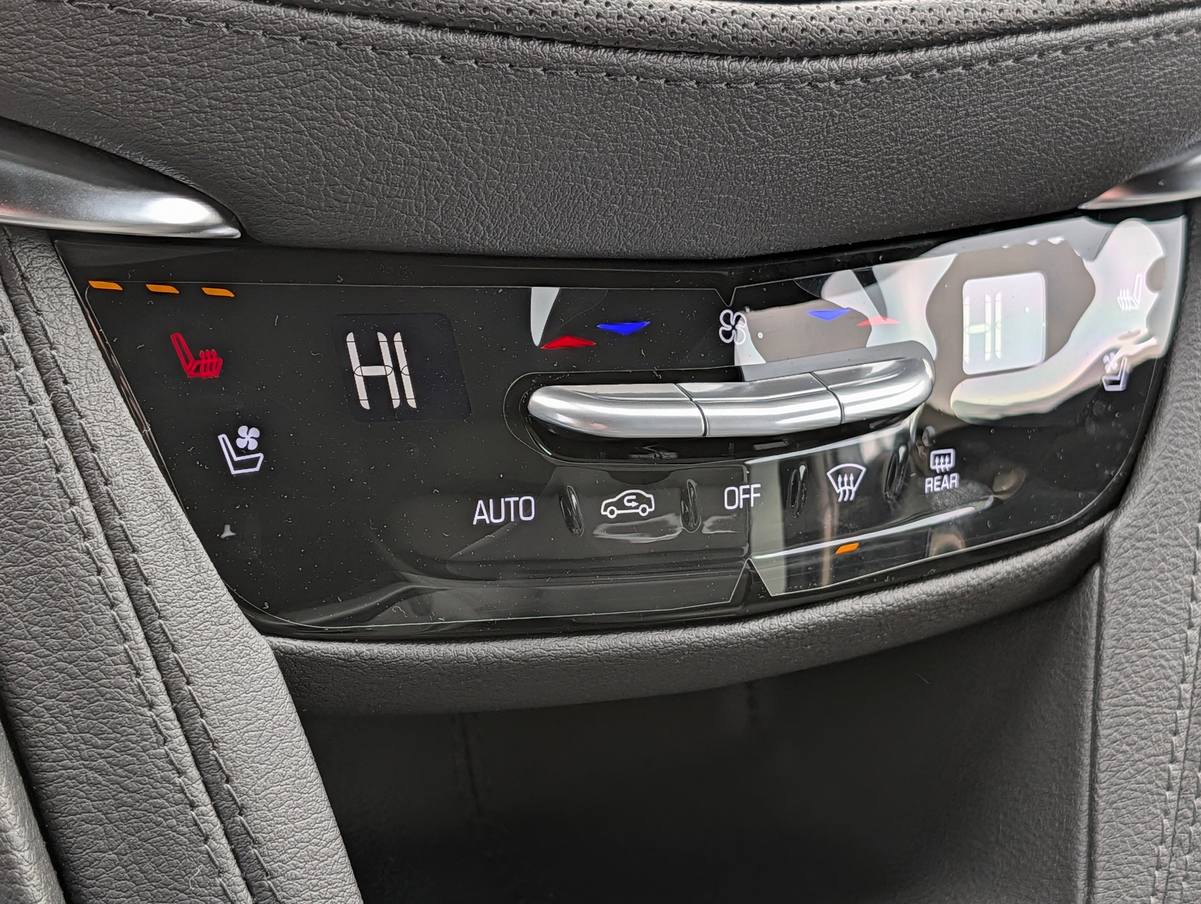 New 2026 Cadillac XT5 Sportv w/ LPO, Floor Liner Package image 21