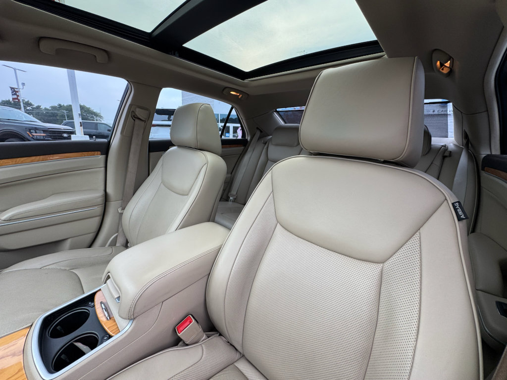 Used 2014 Chrysler 300 C RWD image 27