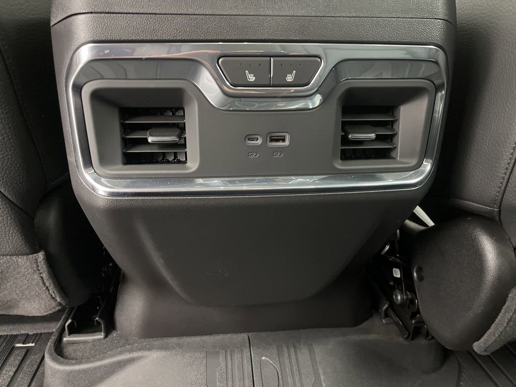 Used 2026 GMC Sierra 1500 Denali w/ Technology Package AWD/4WD image 23