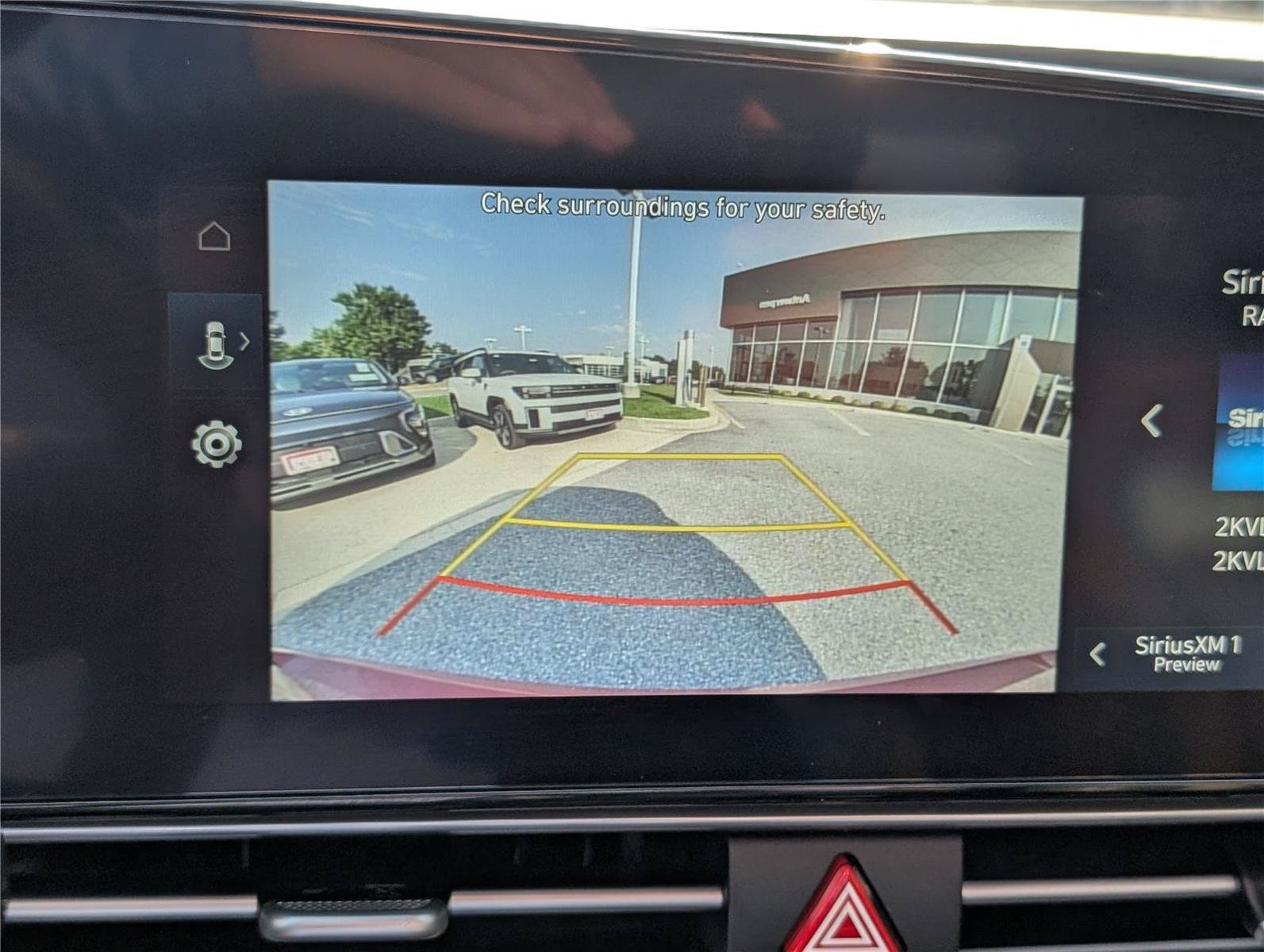 Used 2025 Hyundai Elantra Limited FWD image 30