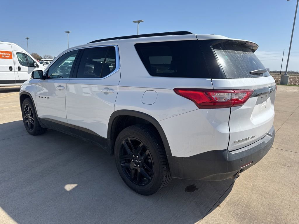 Used 2019 Chevrolet Traverse LT w/ LPO, Blackout Package AWD/4WD image 10