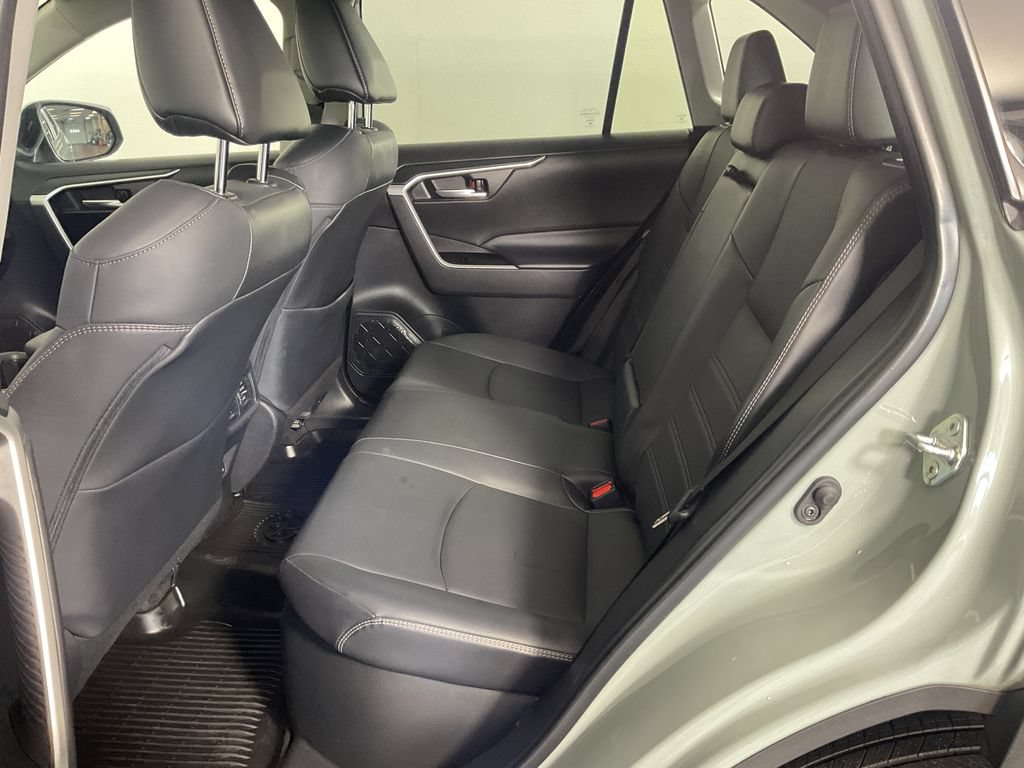 Used 2023 Toyota RAV4 XLE Premium AWD/4WD image 20
