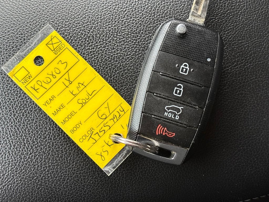 Used 2018 Kia Soul + FWD image 30
