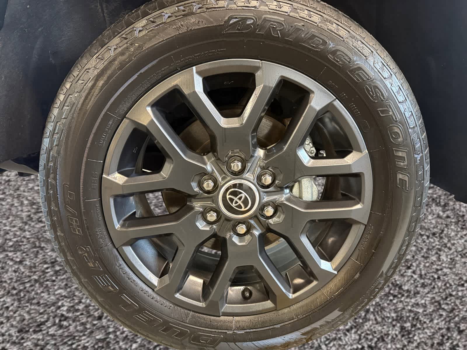 Used 2023 Toyota Tundra Platinum AWD/4WD image 9