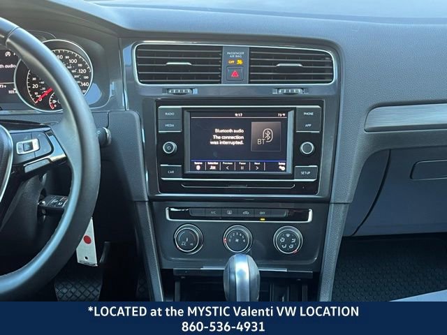 Used 2019 Volkswagen Golf S image 15