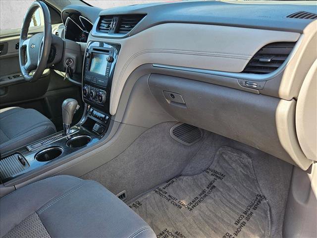 Used 2015 Chevrolet Traverse LT FWD image 22
