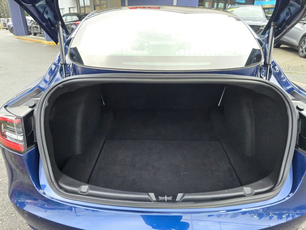 Used 2019 Tesla Model 3 Standard Range image 18