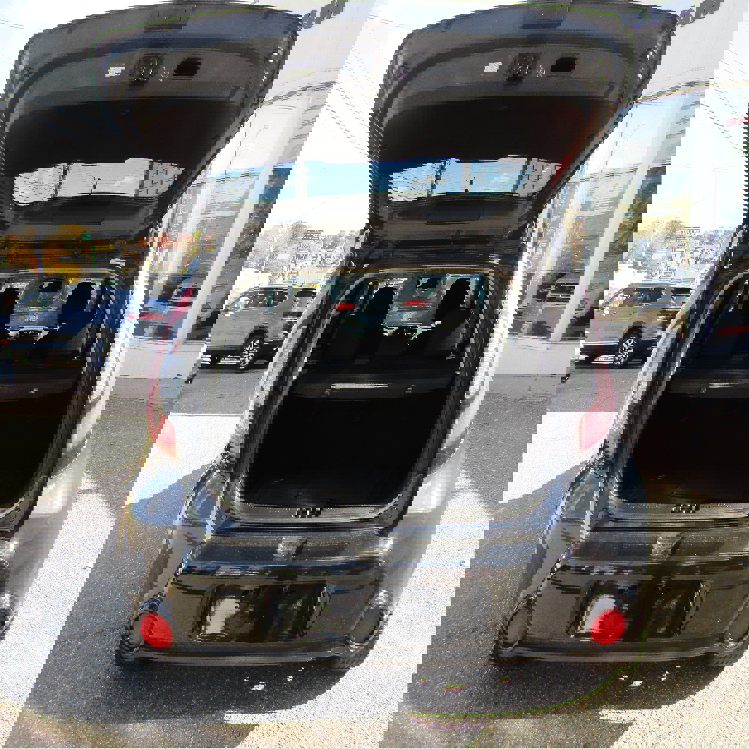 Used 2015 Kia Soul ! image 5