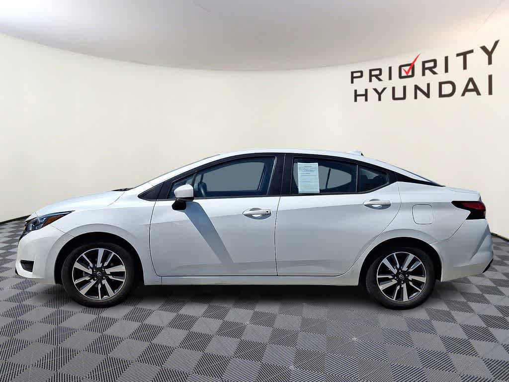 Used 2025 Nissan Versa SV image 7