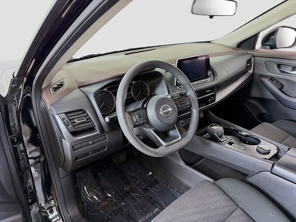 Used 2023 Nissan Rogue SV image 15