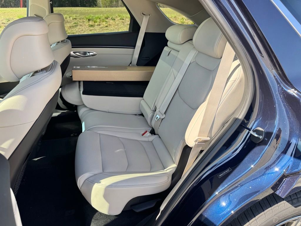 New 2026 Genesis GV70 2.5T Select image 23