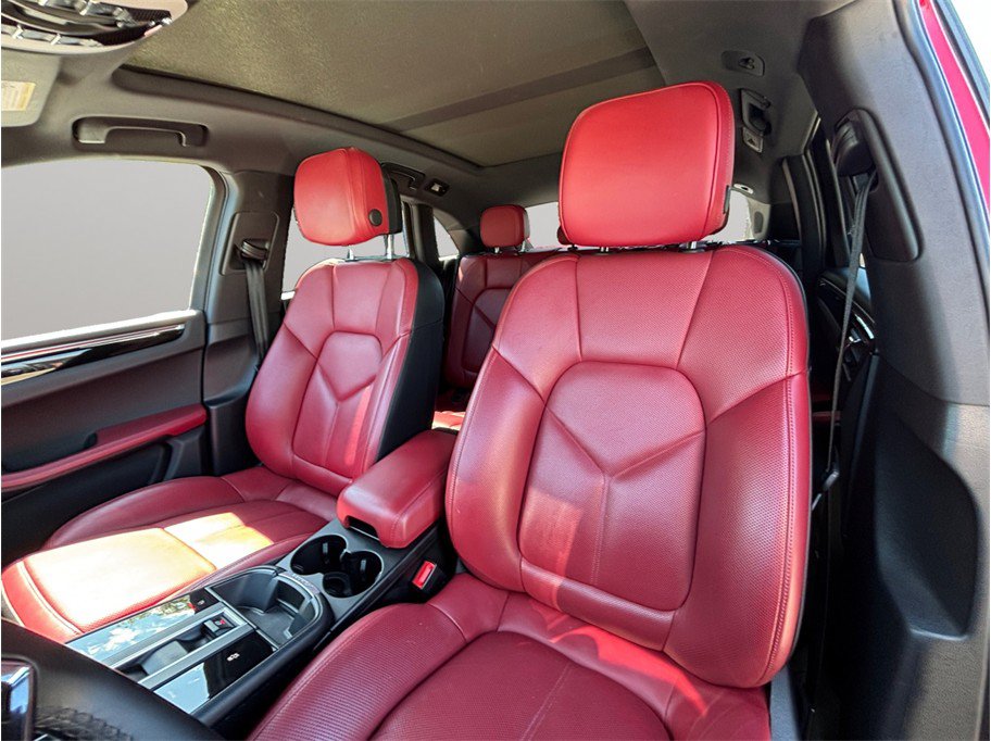 Used 2023 Porsche Macan S AWD/4WD image 19
