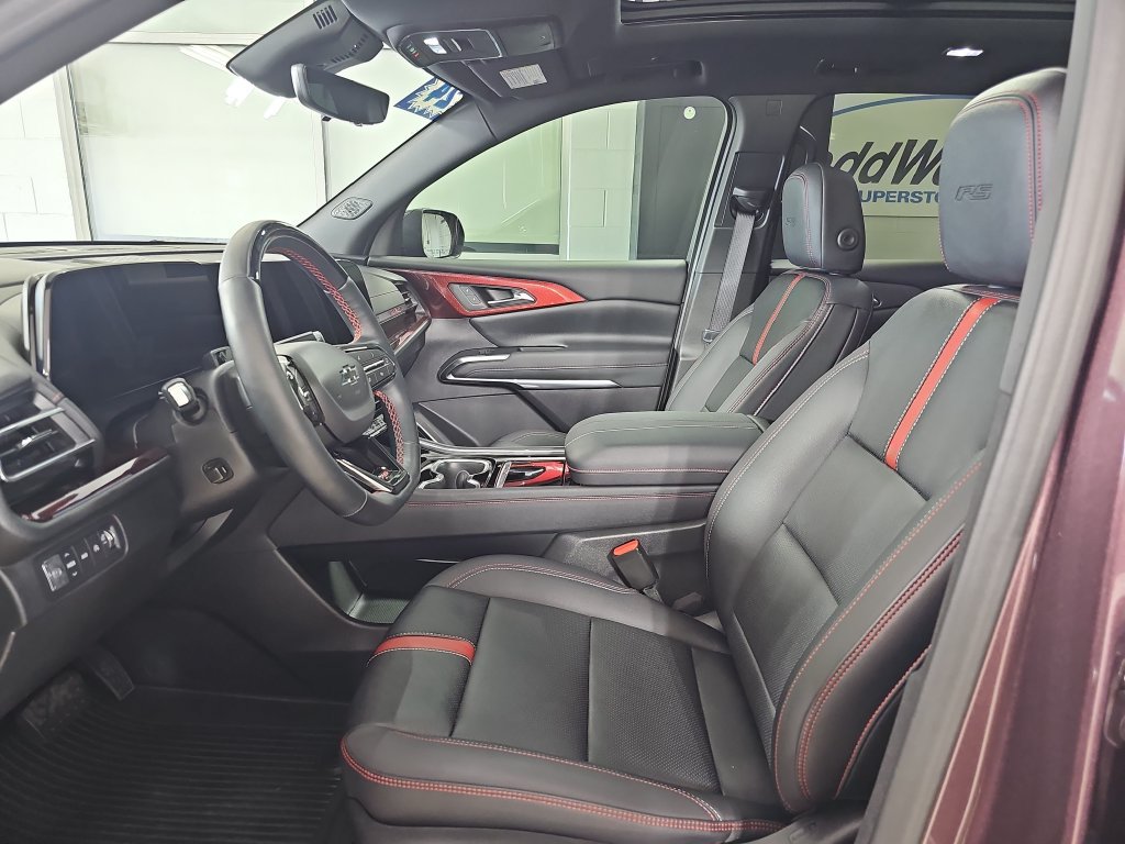Certified 2024 Chevrolet Traverse RS w/ LPO, Floor Liner Package AWD/4WD image 21