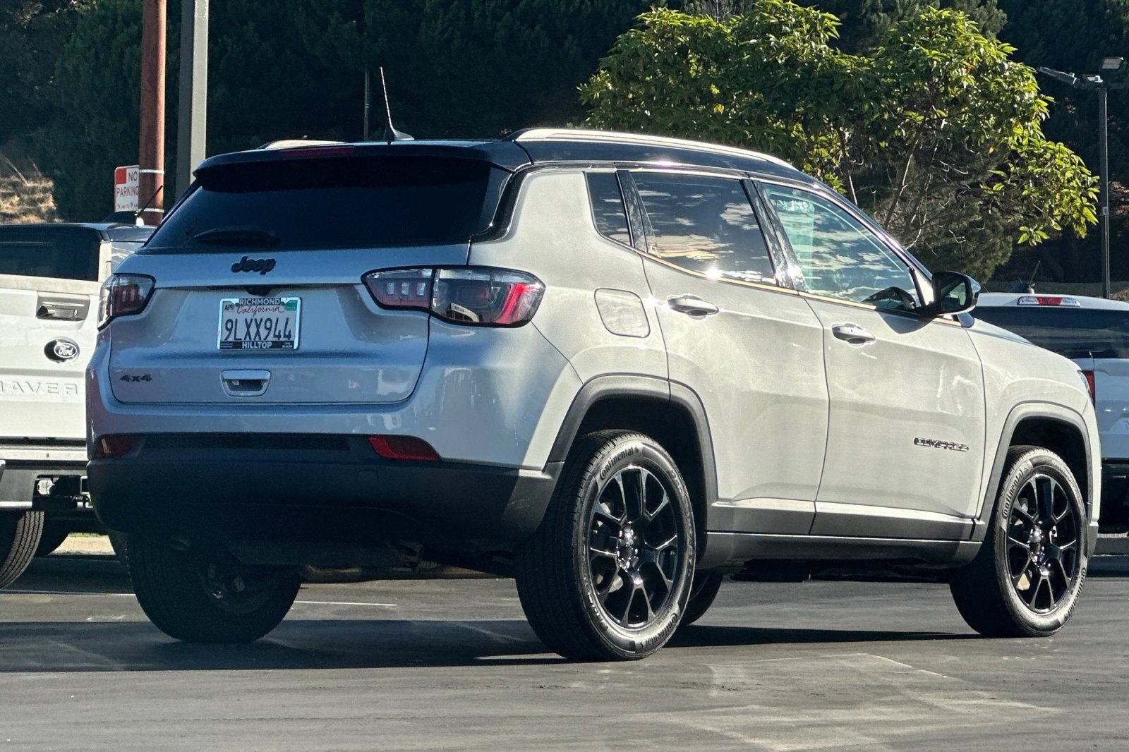 Certified 2024 Jeep Compass Latitude w/ Convenience Group AWD/4WD image 4