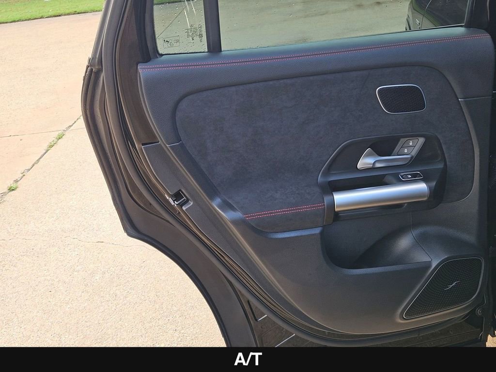 Used 2025 Mercedes-Benz GLA 35 AMG 4MATIC image 18